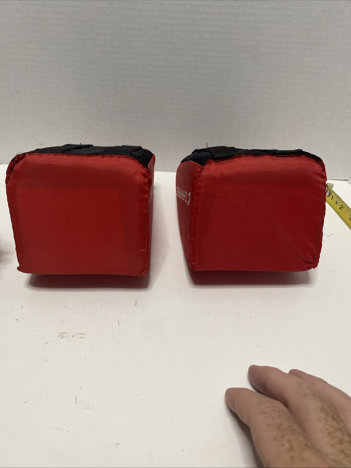 Youth Catchers Knee Support Scarlet