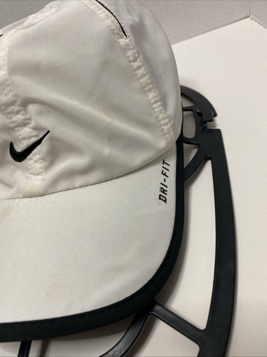 NIKE Golf  FEATHERWEIGHT DRI-FIT Running Baseball Hat Cap