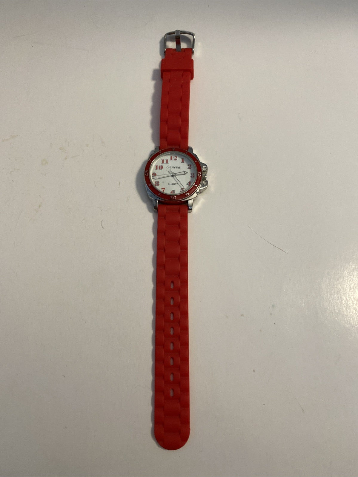 Working Vintage Women's Geneva Quartz Watch W/ Gel Band. New Battery