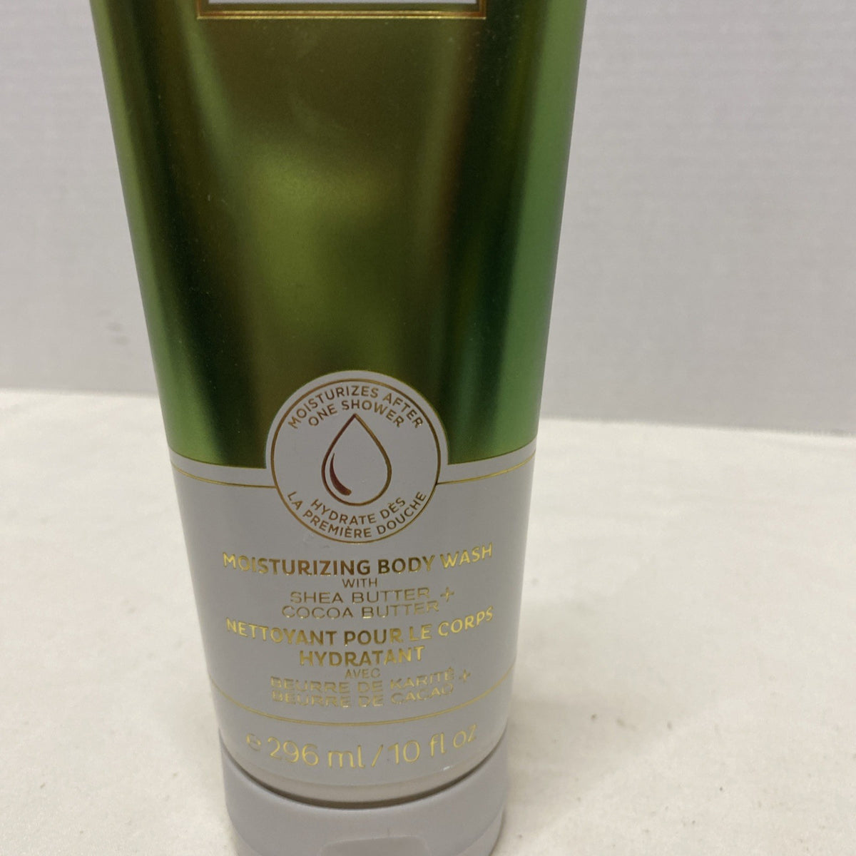 Bath & Body Works Waikiki Beach Coconut Full Size Moisturizing Body Wash