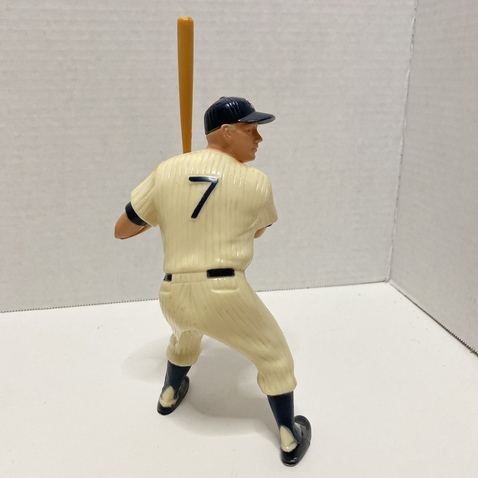 Original 1960s Mickey Mantle New York Yankees Hartland Statue w/ Bat - Clean