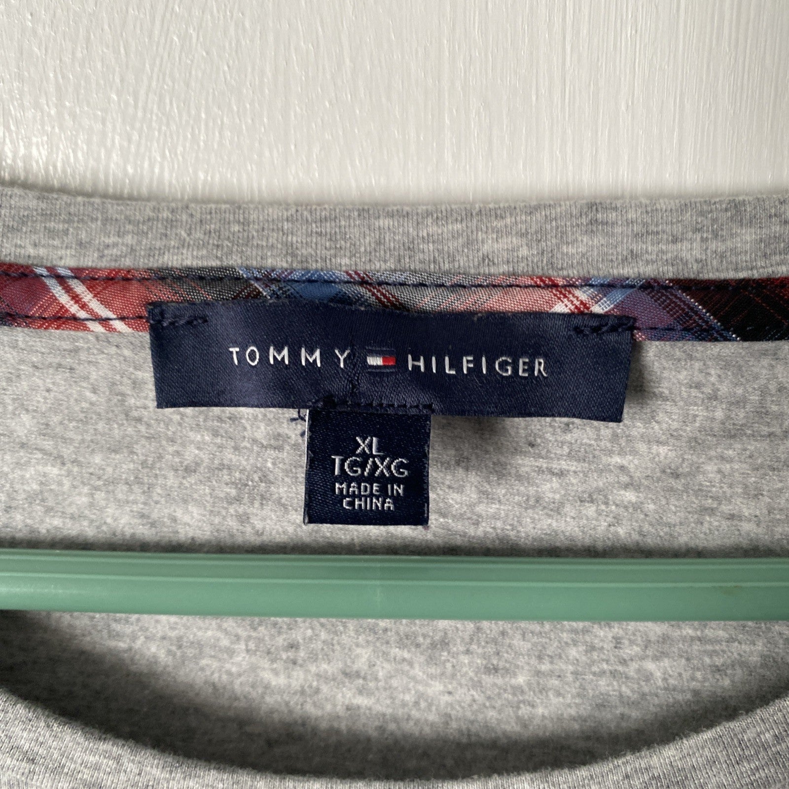 Tommy Hilfiger 3/4 Sleeve Gray Crewneck T-Shirt Plaid Chest Pocket Womens XL