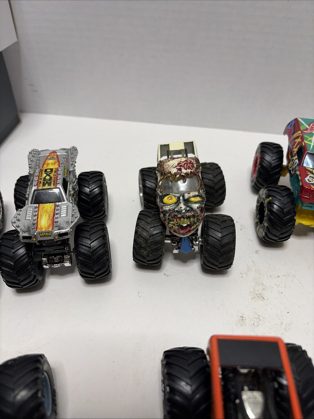 Monster Jam Lot Of 8 Diecast 1:64 Scale Monster Trucks