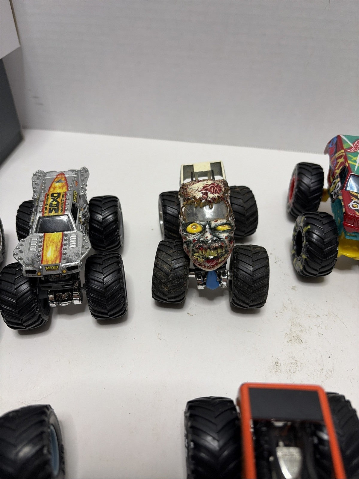 Monster Jam Lot Of 8 Diecast 1:64 Scale Monster Trucks