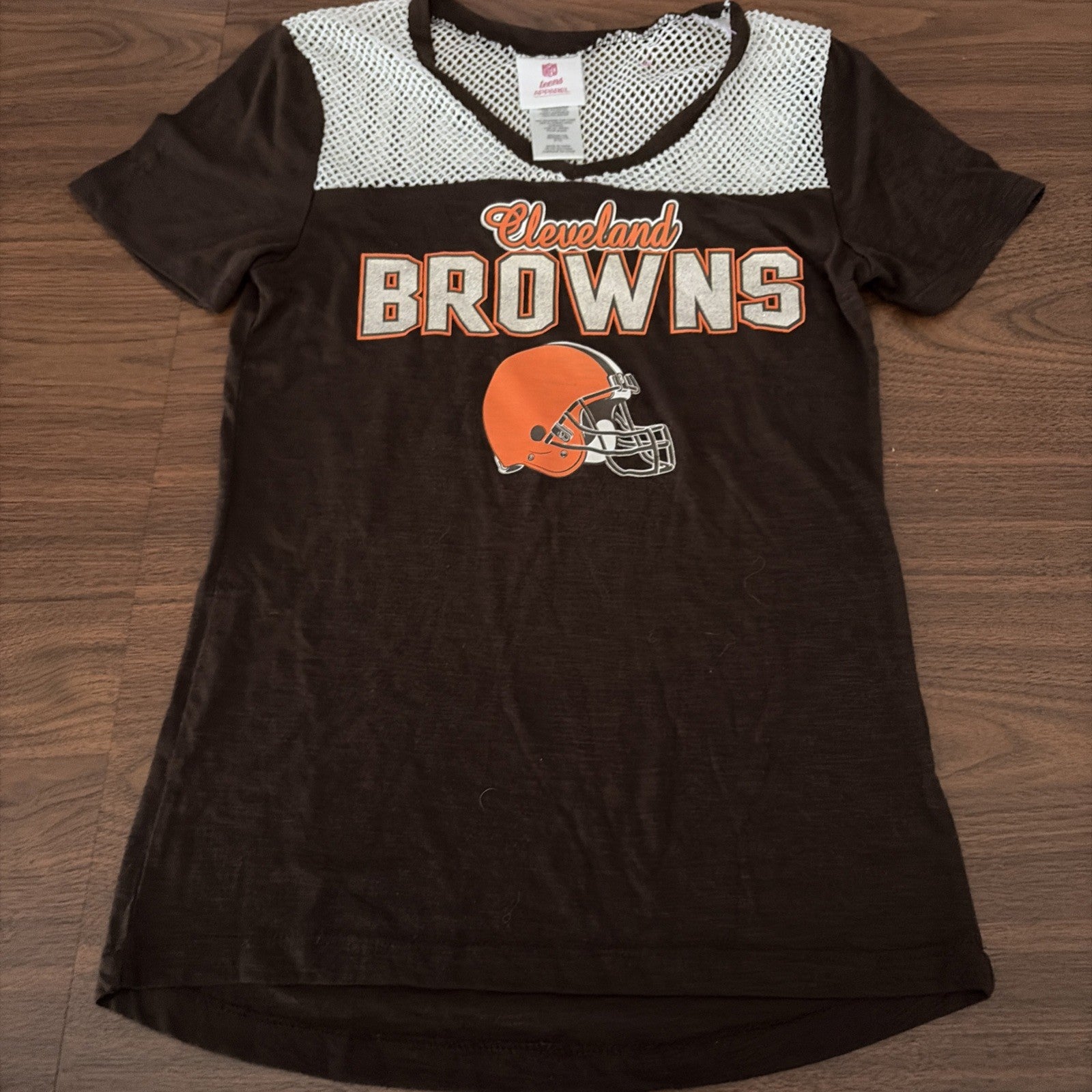 NFL Teens Apparel Medium 7/9 Cleveland Brown Mesh Shoulder Short Sleeve Shirt