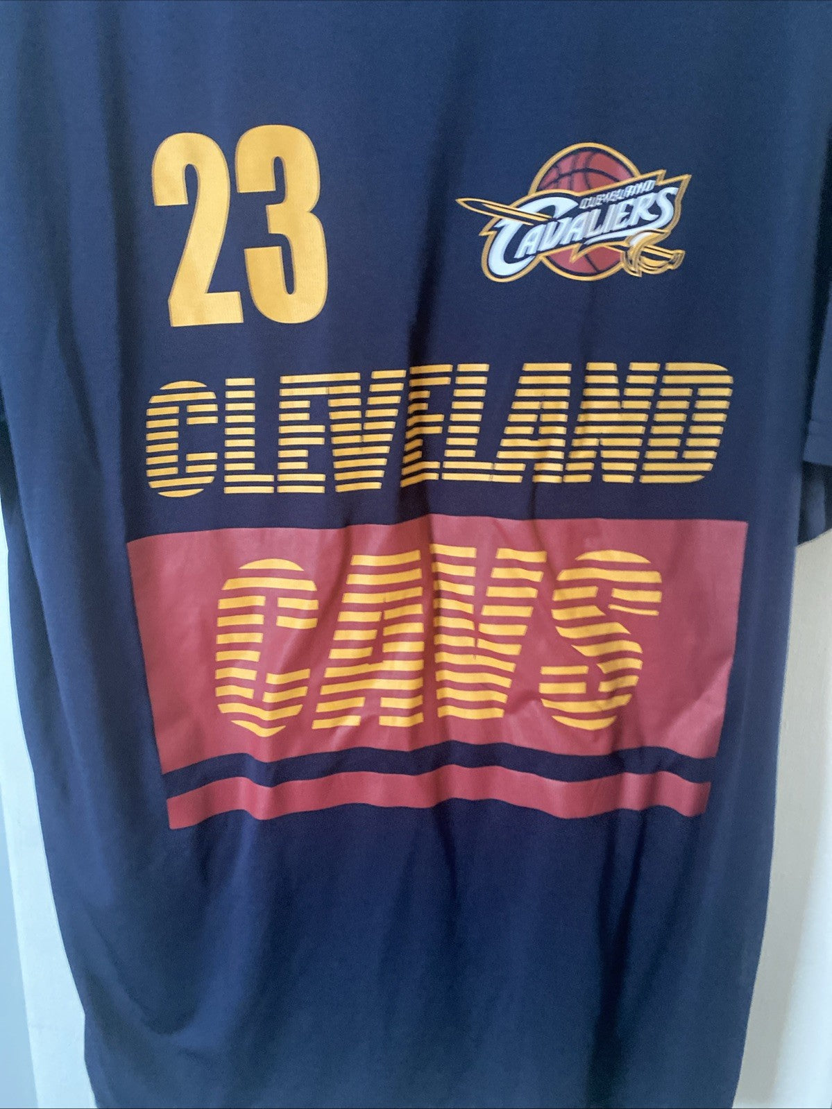 LEBRON JAMES CLEVELAND CAVALIERS PERFORMANCE SHIRT Basketball UNK Adult XL