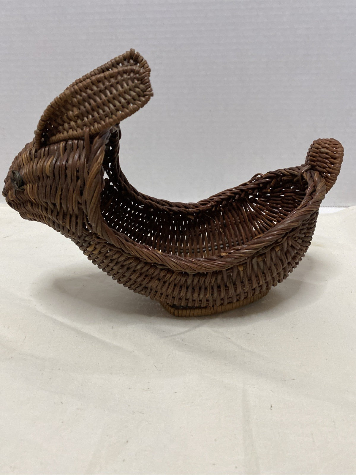Bunny Rabbit Dark Brown Wicker Bread Basket Centerpiece