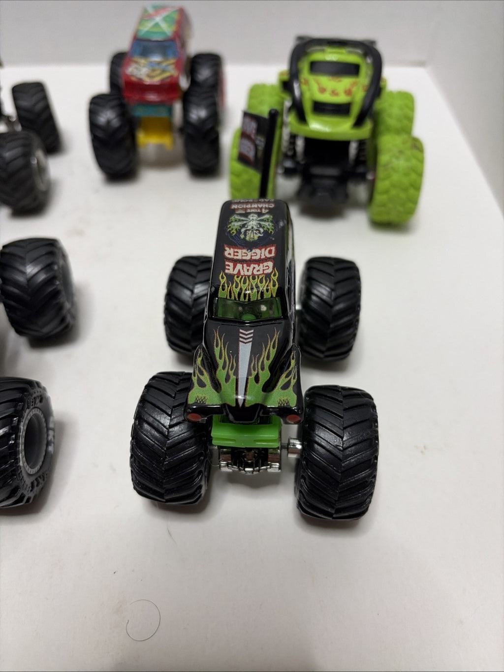 Monster Jam Lot Of 8 Diecast 1:64 Scale Monster Trucks