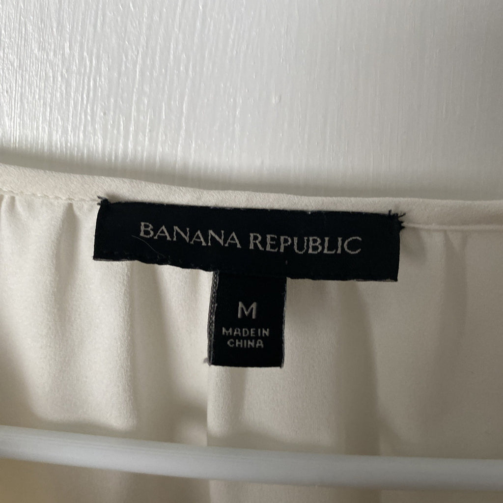 Banana Republic M Cream Lace Top Blouse Bell Long Sleeve Ivory White D-16
