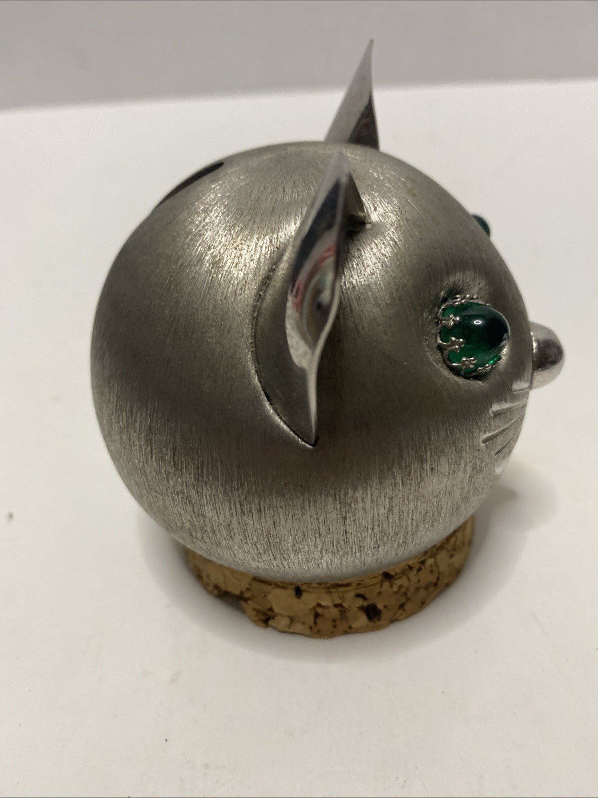 Vintage Napier Whisker Kitten Silver tone Bank Green Cabochon Eyes Cat Rare