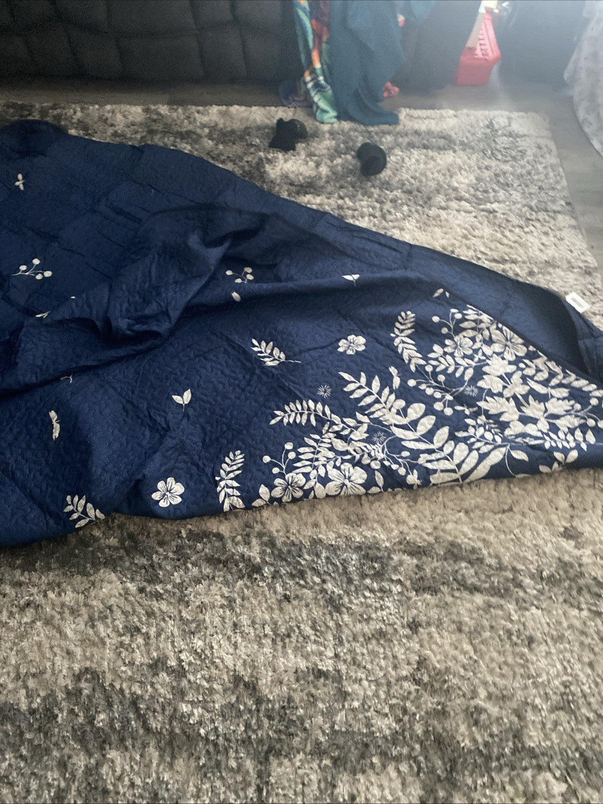Quilt queen size with two pillow covers blue white flower pattern Approx 8’x7.5’