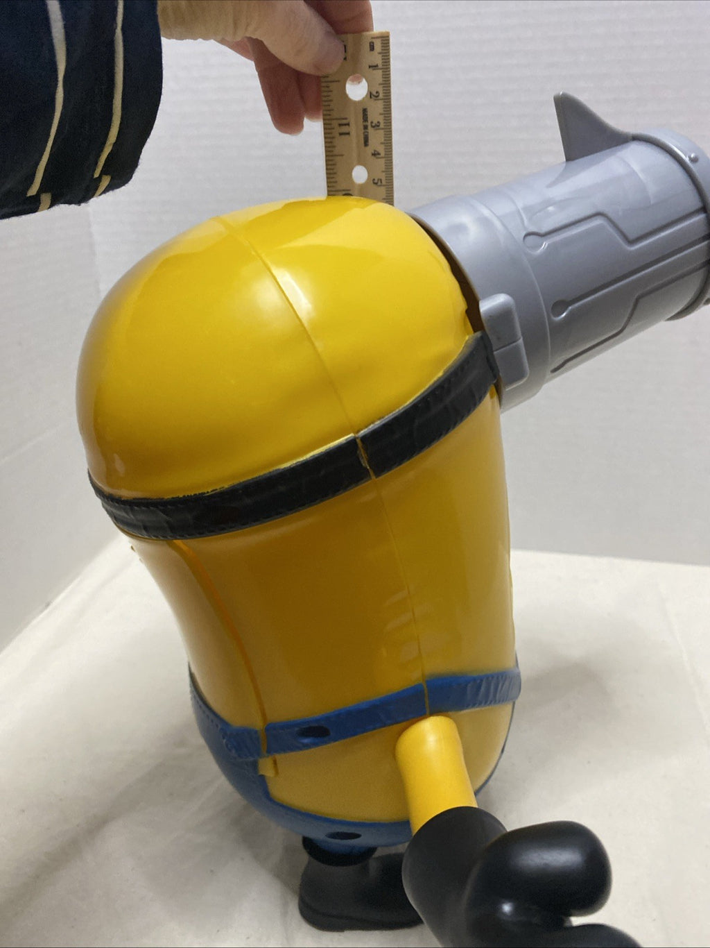 💛 DESPICABLE ME 4 Mega MEL Minion Popcorn Bucket AMC - LIGHTS UP Collectible 💛