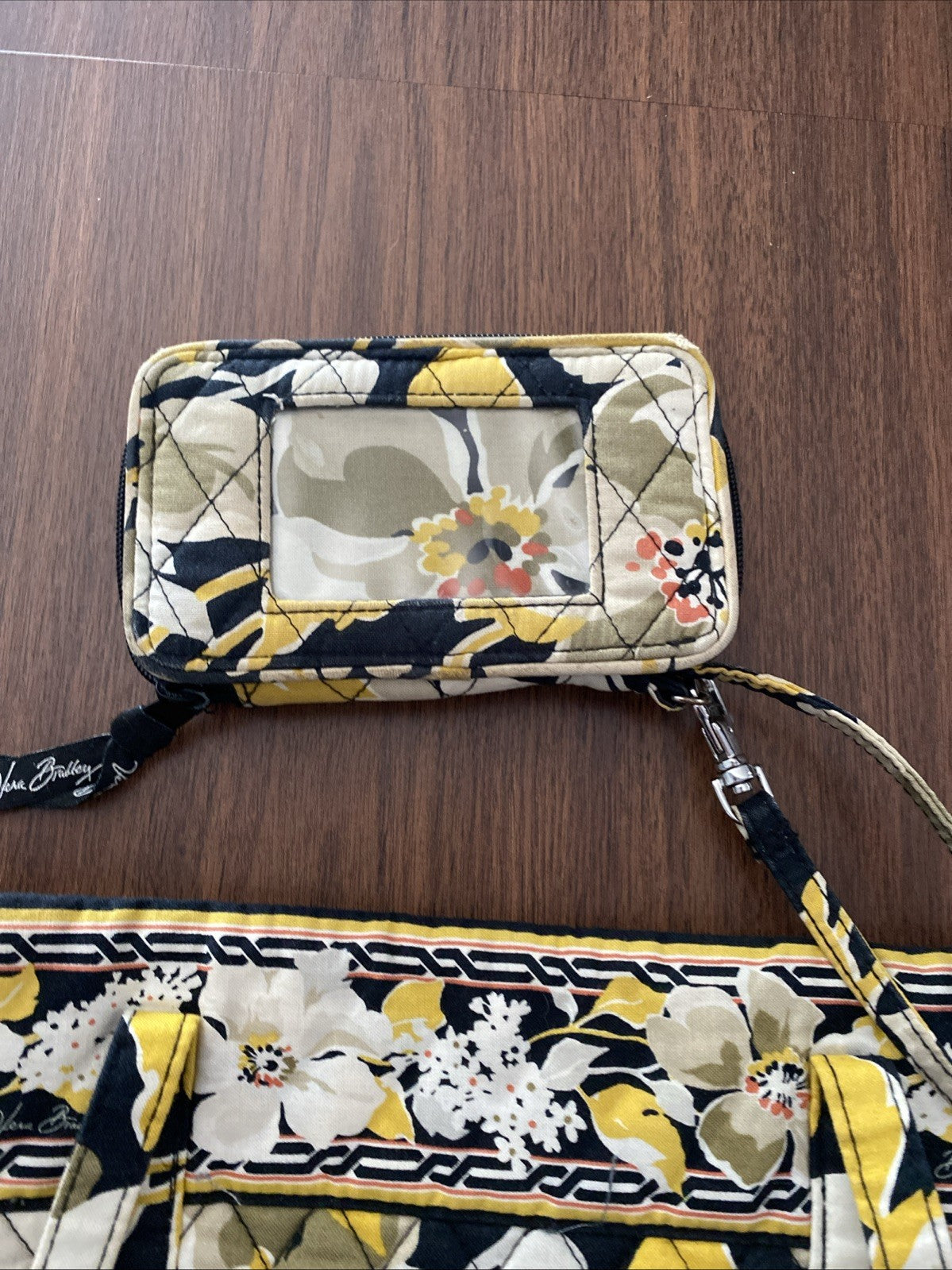 Vera Bradley Dogwood Tote/Purse And Wallet Set - Yellow, White, and Black