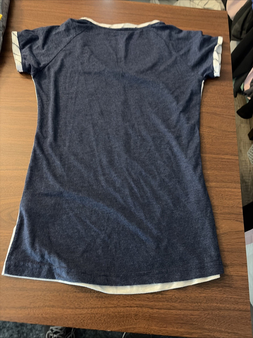 Adidas Women’s Small NHL Columbus Blue Jackets Short Sleeve Shirt