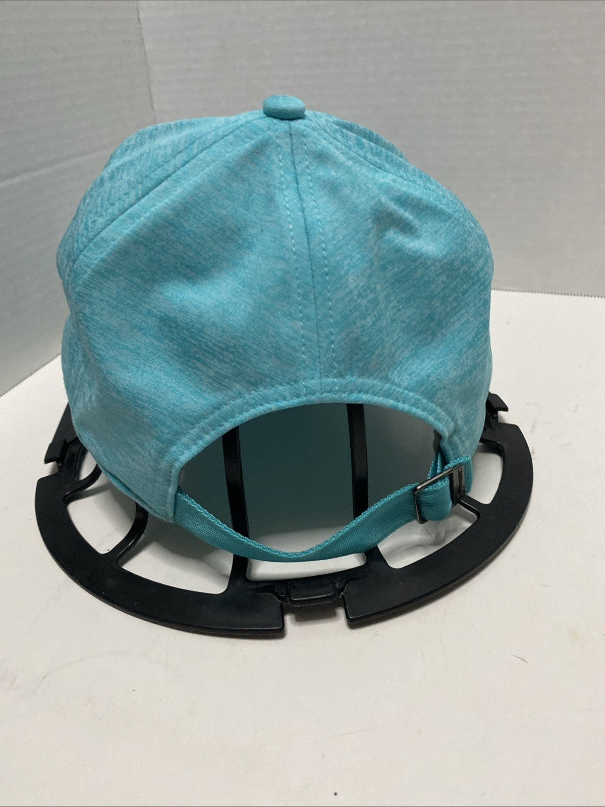 UNDER ARMOUR hat lightweight Turquoise adjustable cap white logo -