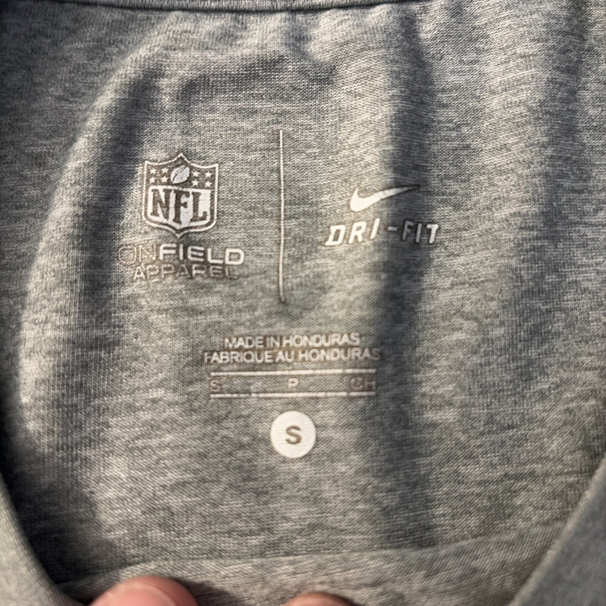 Las Vegas Raiders NFL Nike Mens Size Small Shirt Football Fan Activewear