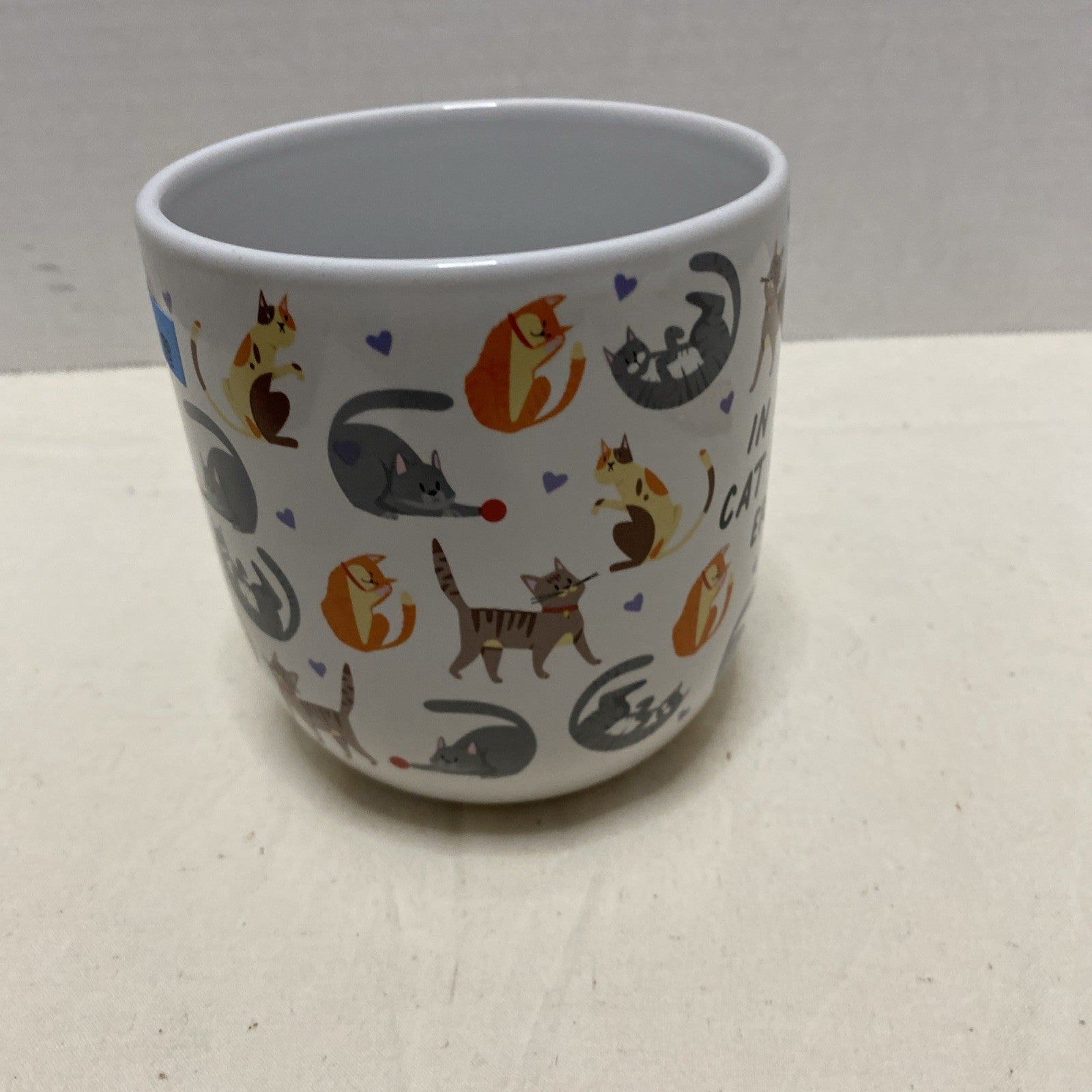 Parker Lane Stoneware "Cat mom" Coffee Mug Tea Cup with Colorful Cats