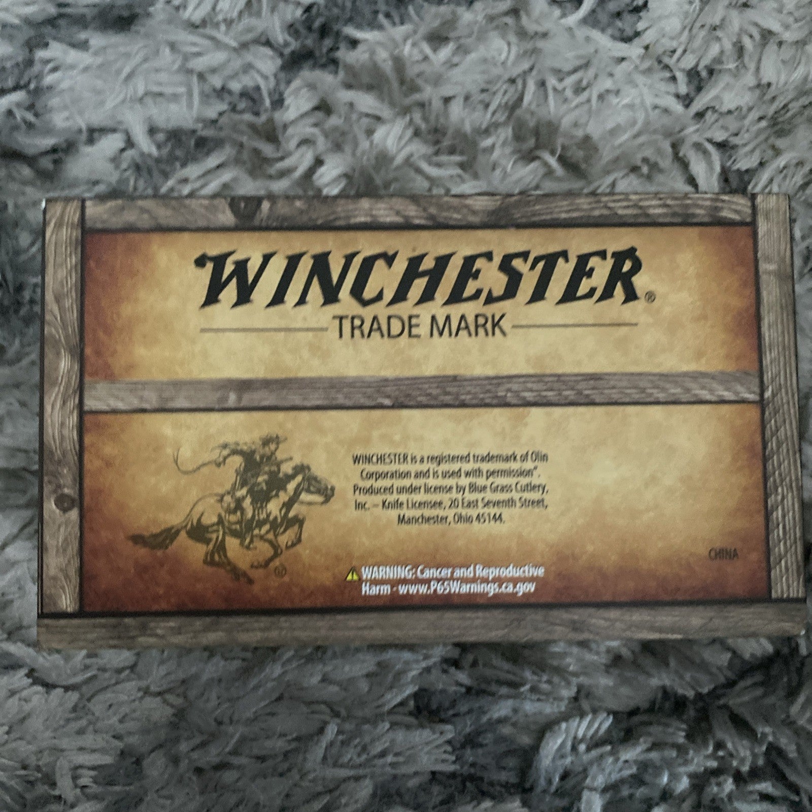 WINCHESTER RMEF COLLECTORS EDITION POCKET KNIFE & DISPLAY BOX