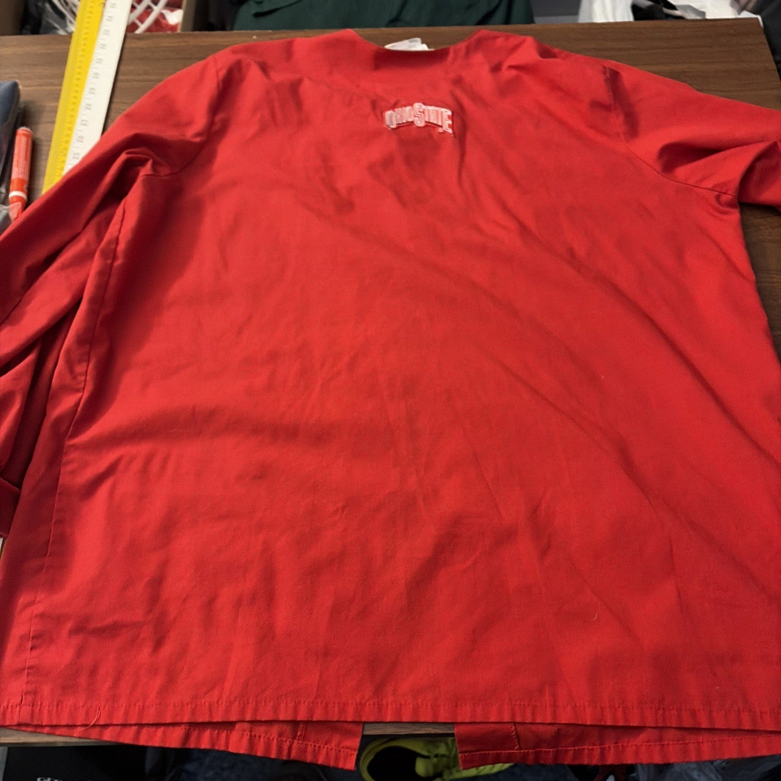 OHIO STATE Large lab jacket Buckeyes tunic w/ snaps Landau scrubs OSU pockets