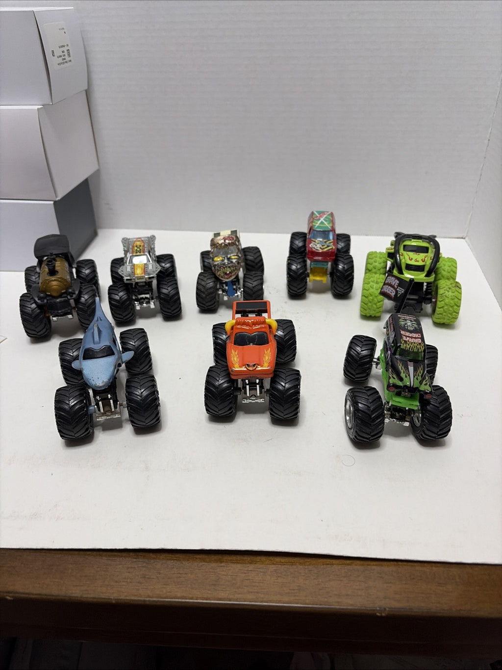 Monster Jam Lot Of 8 Diecast 1:64 Scale Monster Trucks