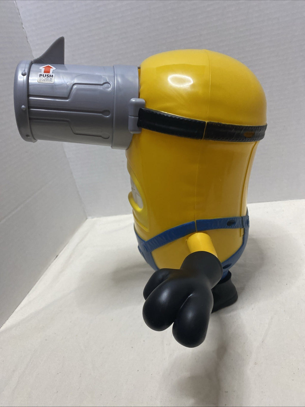 💛 DESPICABLE ME 4 Mega MEL Minion Popcorn Bucket AMC - LIGHTS UP Collectible 💛