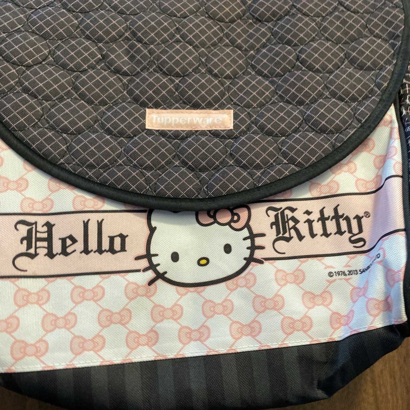 Hello Kitty Tupperware Lunchbag Tote 2013