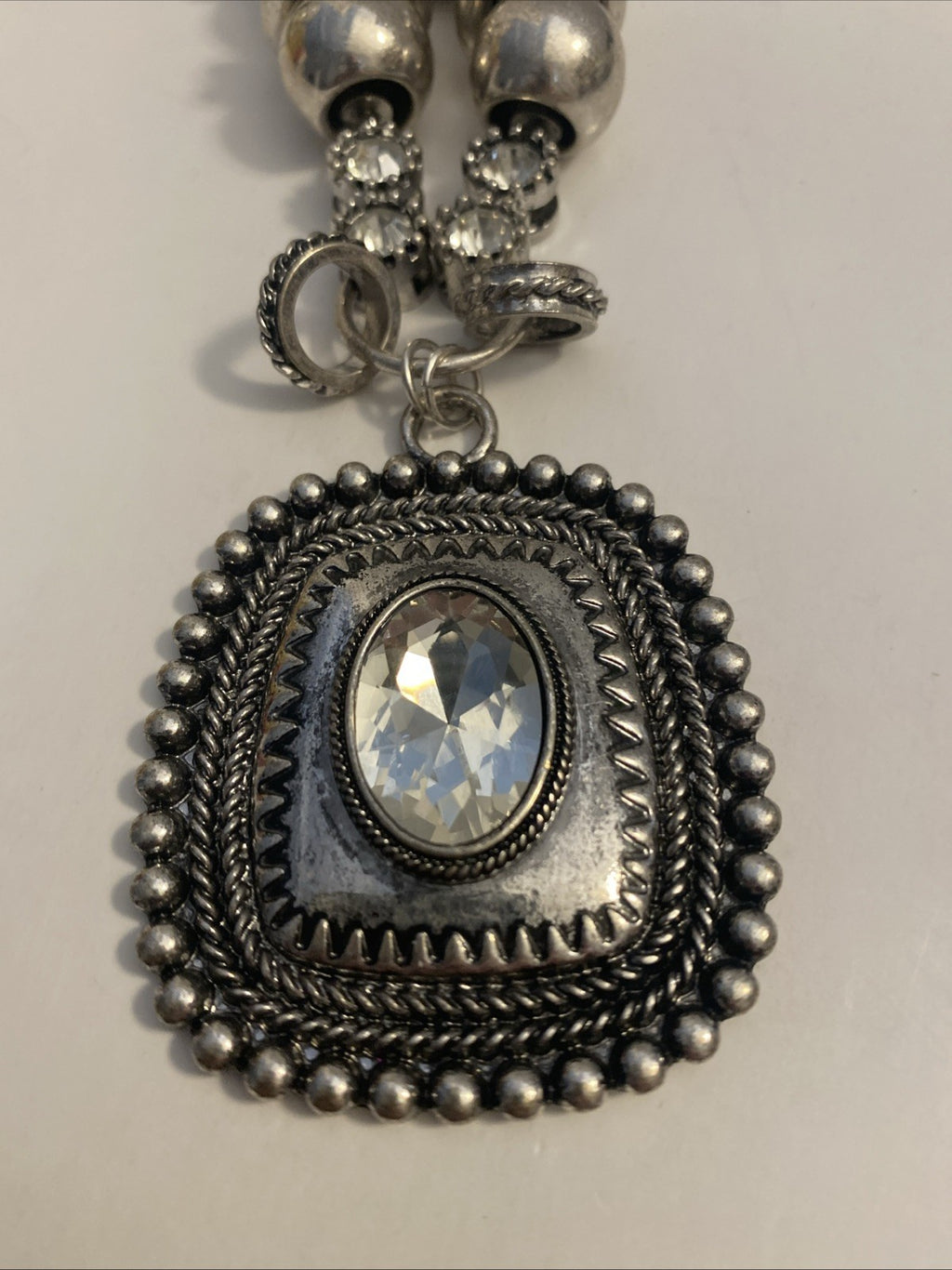C1946 Clear Crystal Pendant Silver Tone Long Necklace