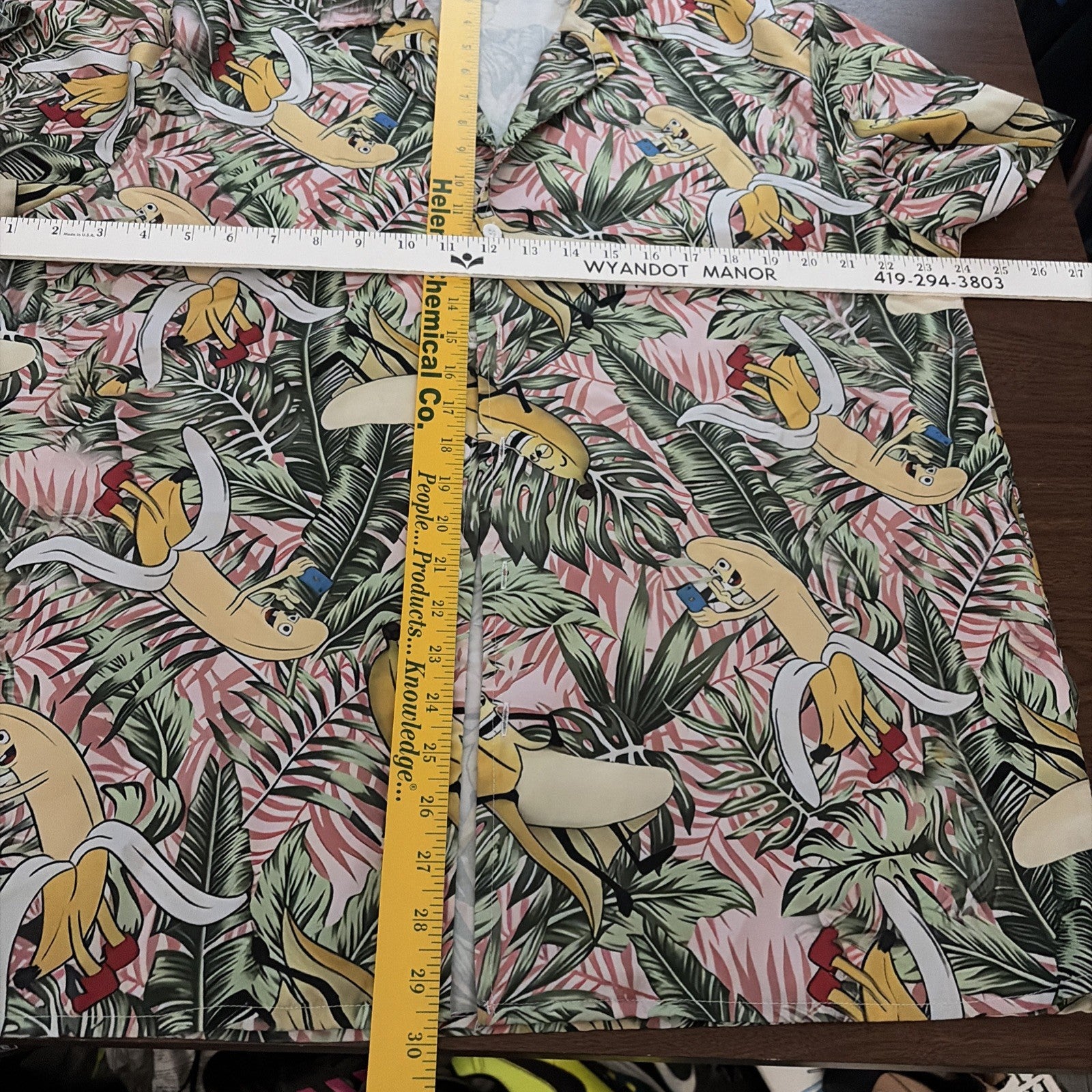 Men’s Extra Large Hawaiian Button-Down Short Sleeve Shirt Happy Banana Print