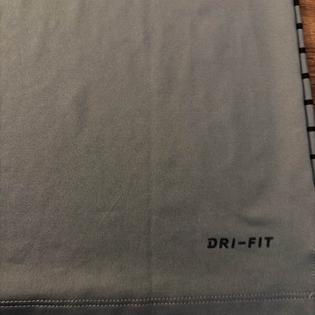 Nike Dry Fit Men’s Small Short Sleeve Polo Golf Shirt