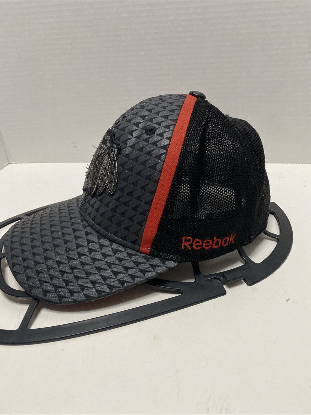 NHL Chicago Blackhawks Center Ice Reebok Black Snap back Mesh Adult Cap