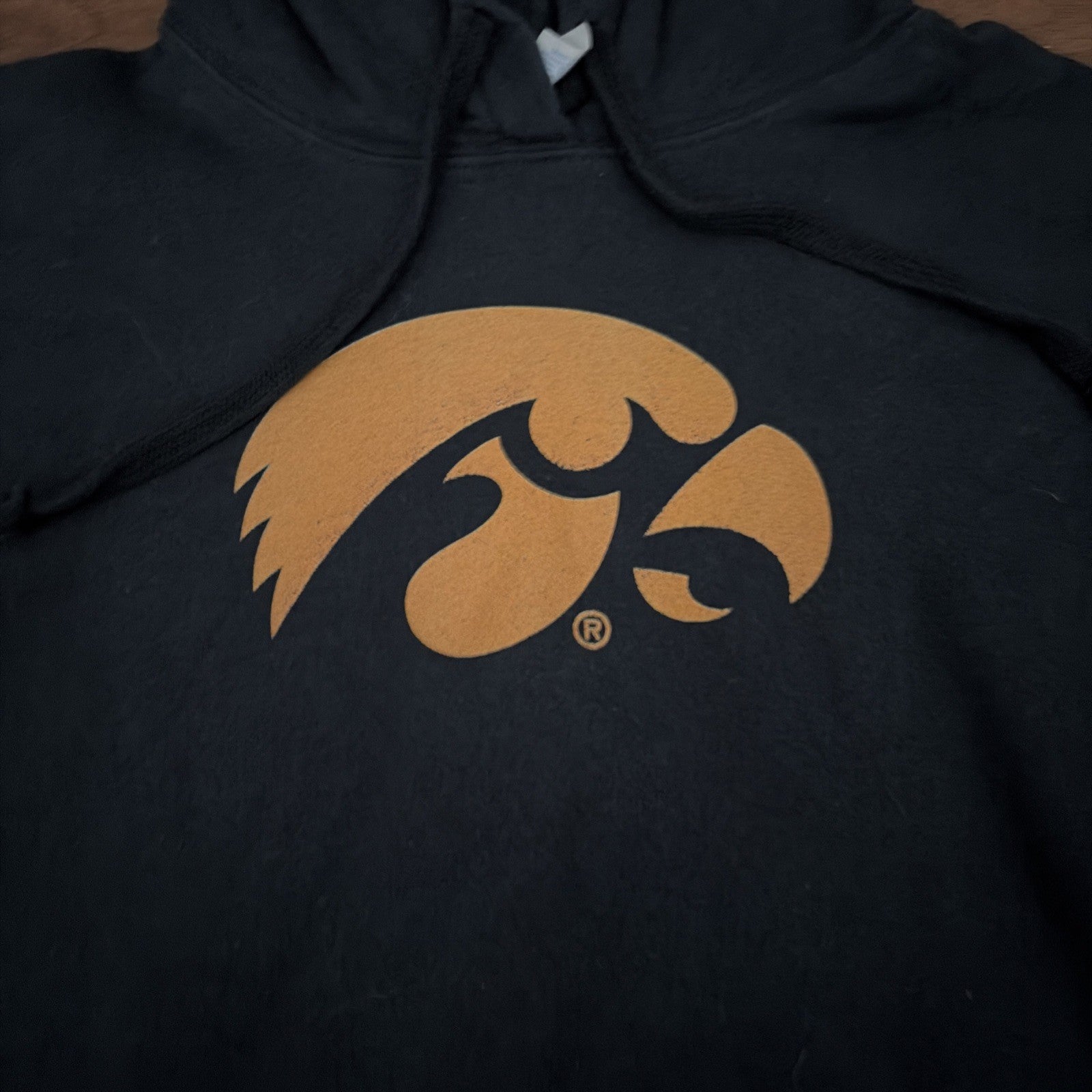 Iowa Hawkeyes Champion Reverse Weave Hoodie Mens Medium Black Sweatshirt
