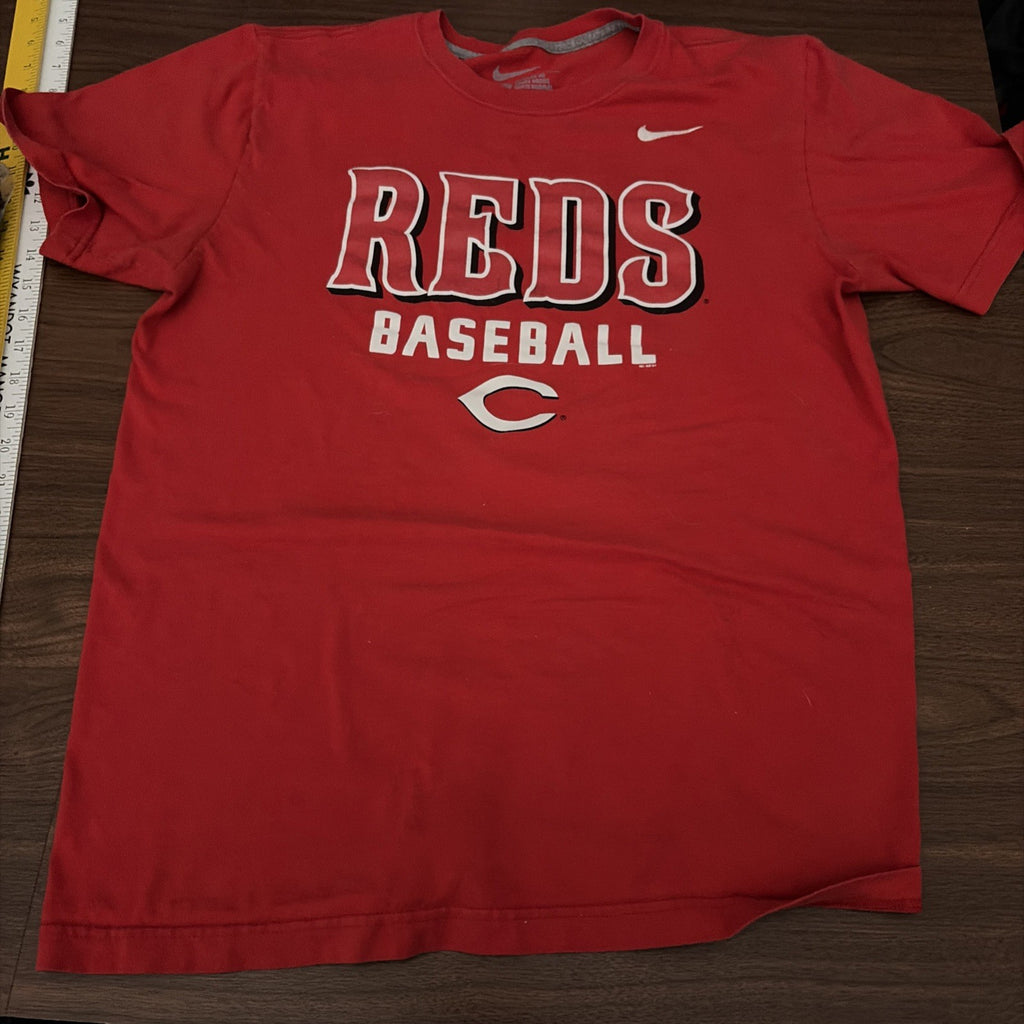 Nike Men's Size Large Cincinnati Reds Baseball Red T-Shirt MLB