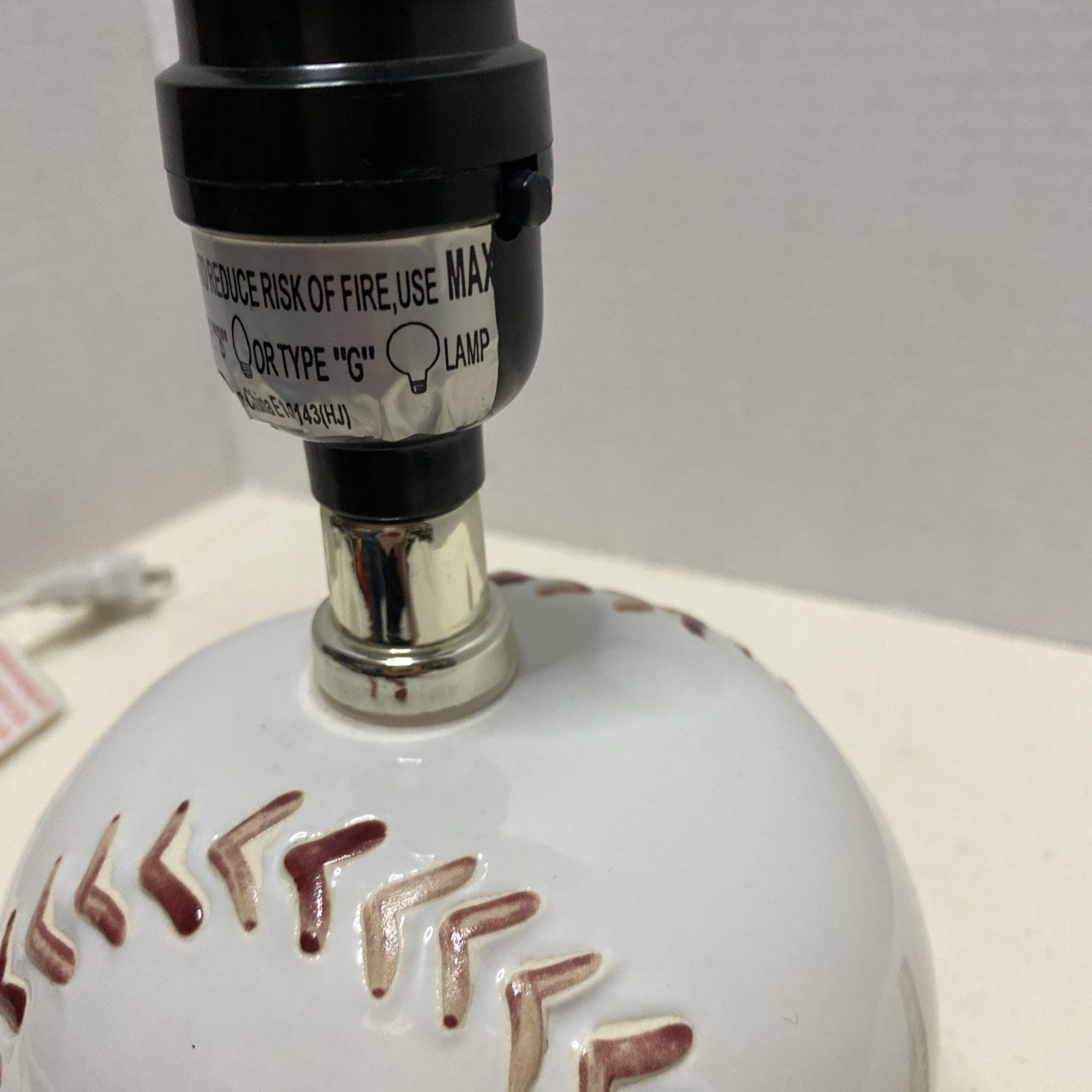 Ceramic 40-Watt Baseball Table Dresser Lamp ~ Sports, Boys Bedroom, Softball 