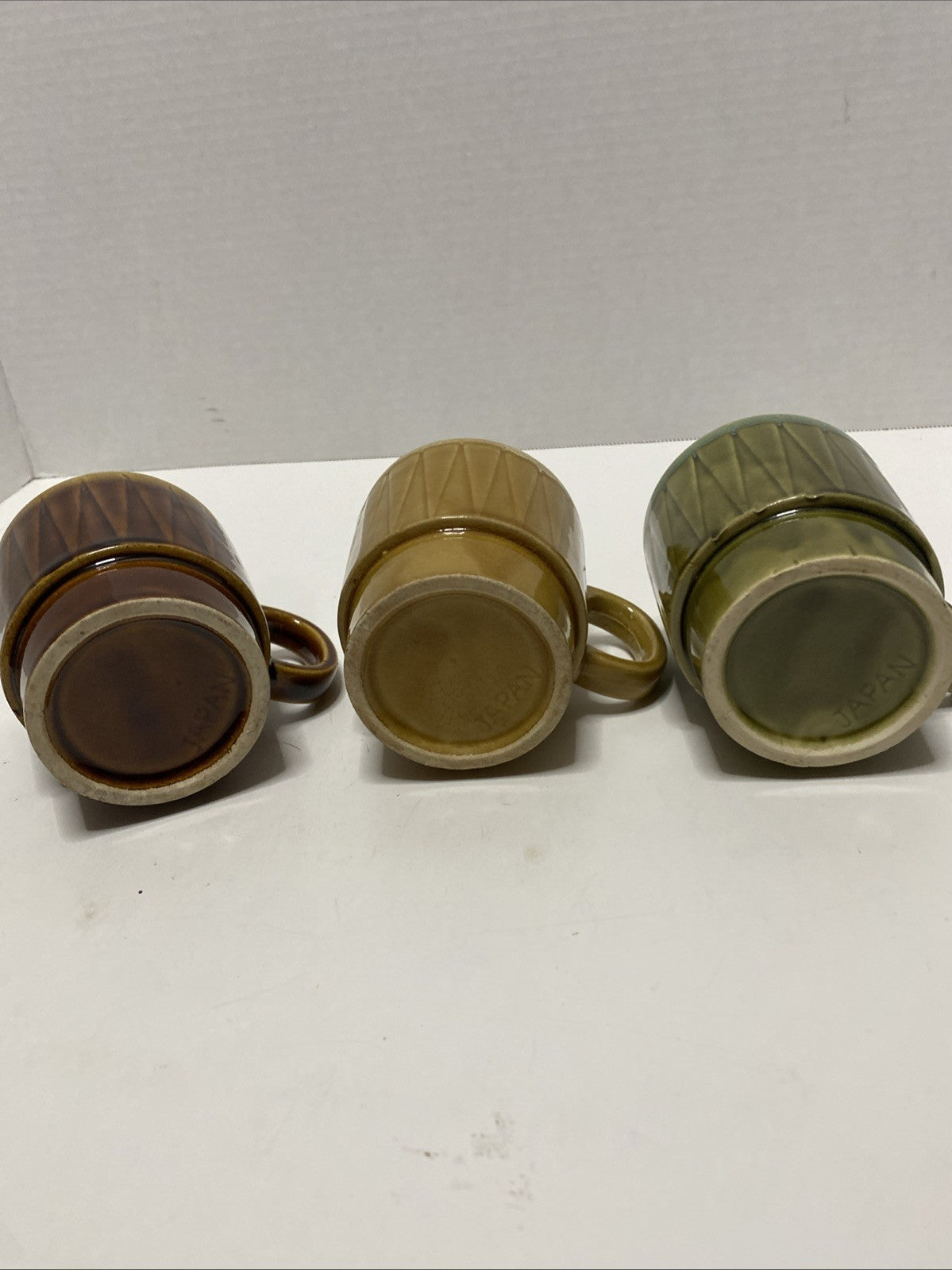 Vntg Stacking Coffee Mug Set of 3