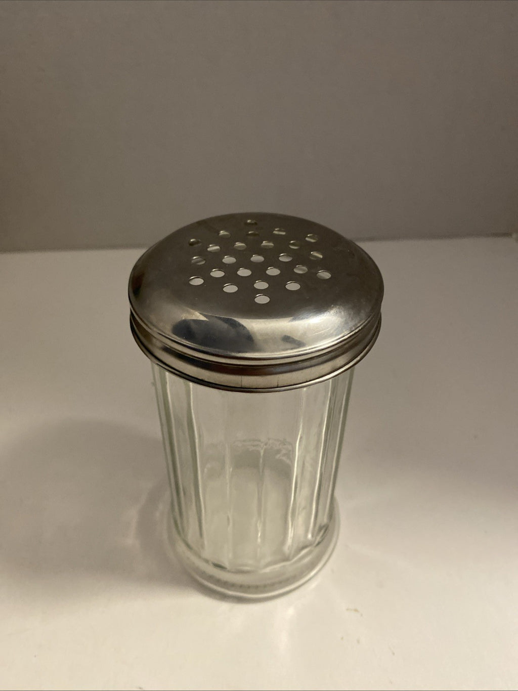 Glass Cheese Shaker - w/Secure Metal Lid, Spice Jar, Bars, Restaurants, Pizzeria