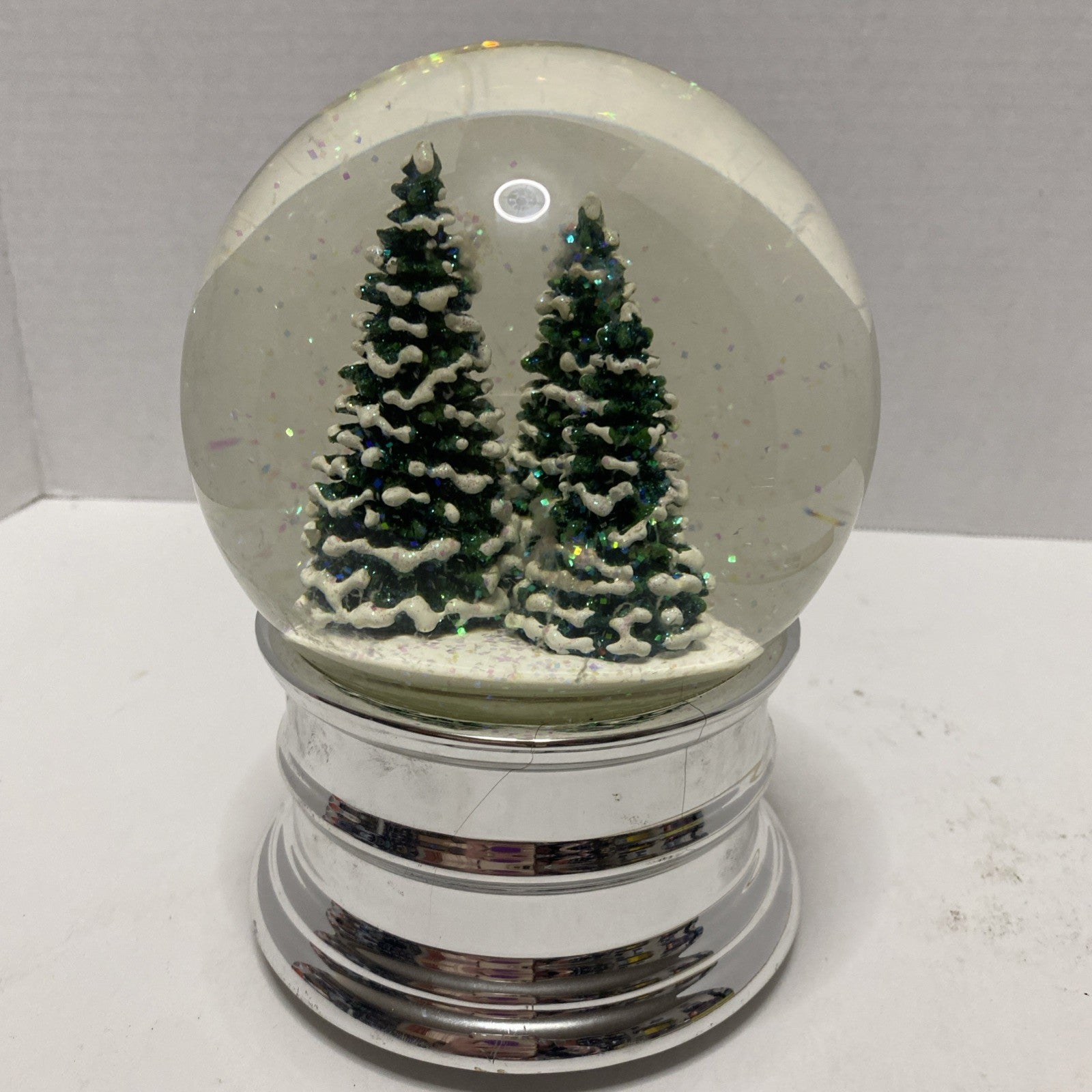 Musical Snow Globe 3 Christmas Trees “OH Christmas Tree"