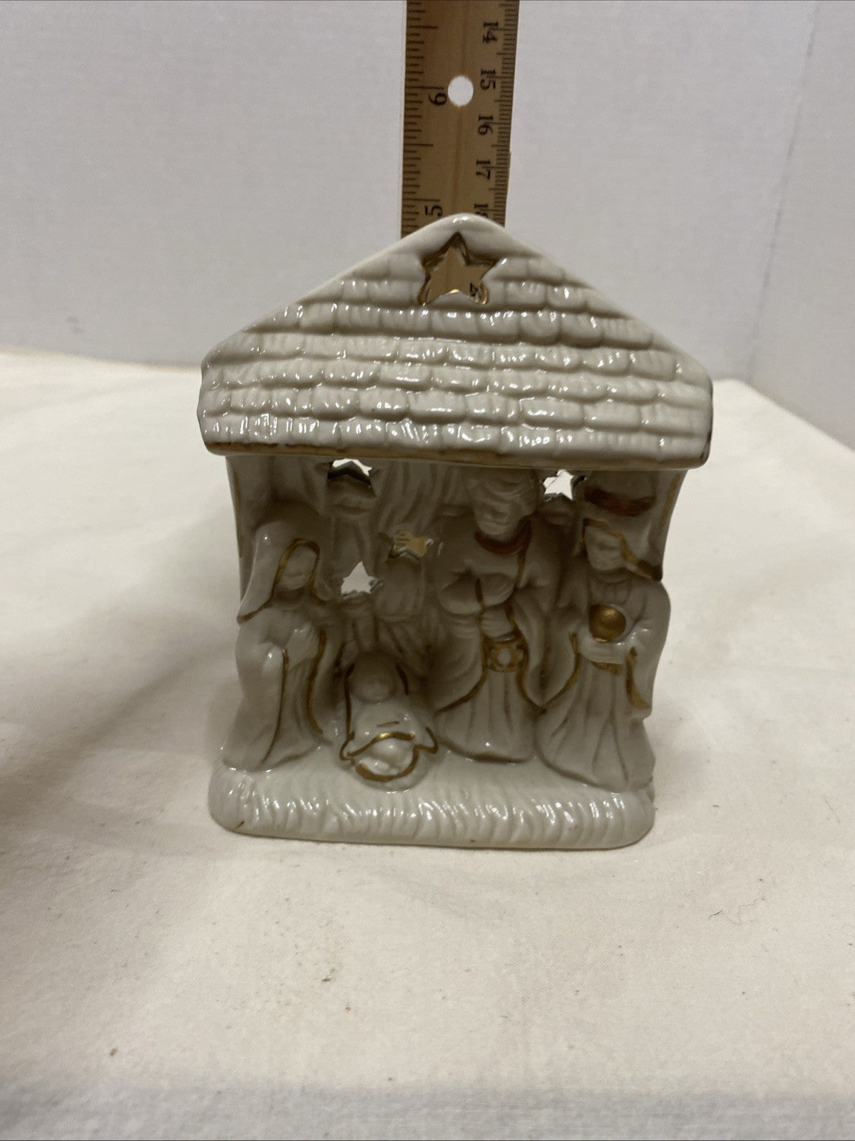 SMALL VINTAGE PORCELAIN NATIVITY SCENE 5" ONE CANDLE HOLDER #473
