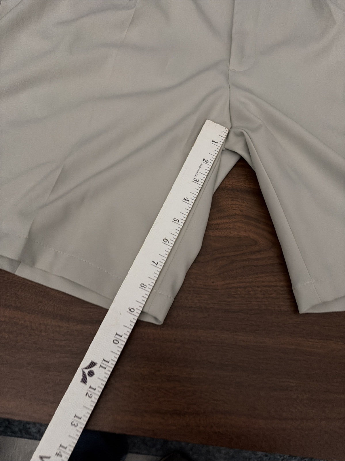 Men’s Cool 18 Pro Golf Shorts Size 42 Tan