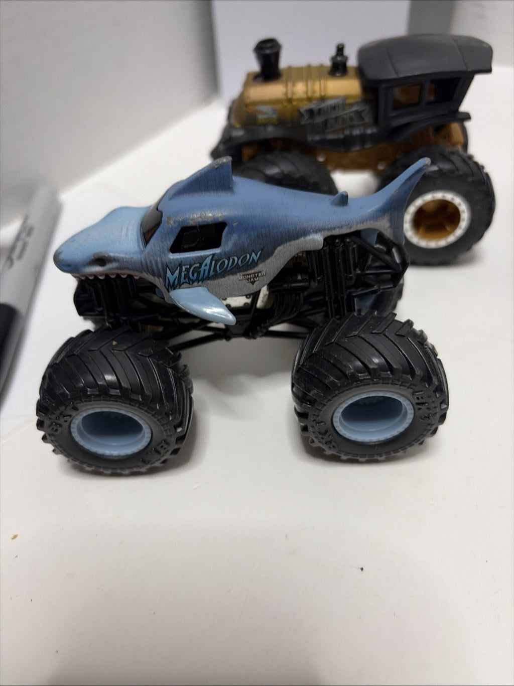 Monster Jam Lot Of 8 Diecast 1:64 Scale Monster Trucks