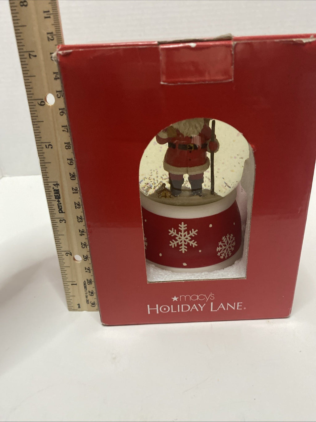 Macy's Holiday Lane Musical Water Globe Santa “ We Wish U Merry Christmas “ New