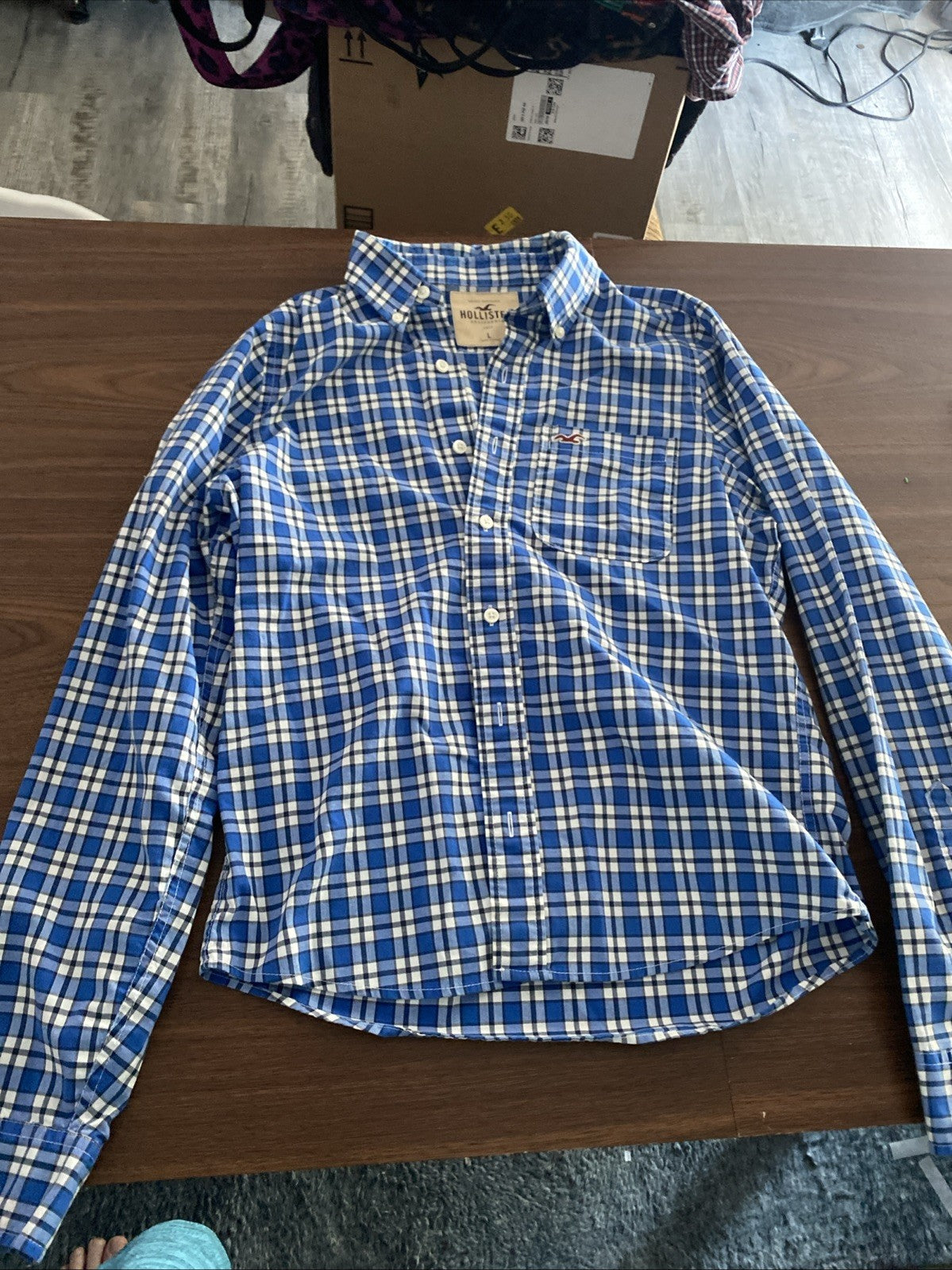 Men’s large Hollister longsleeve button up dresser