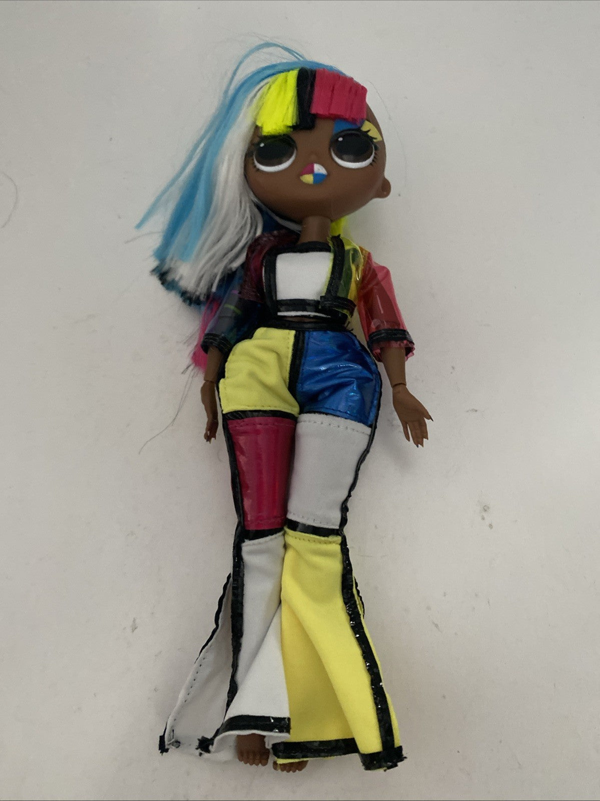 LOL Surprise OMG Lights ANGLES Fashion Doll Multi-Color 