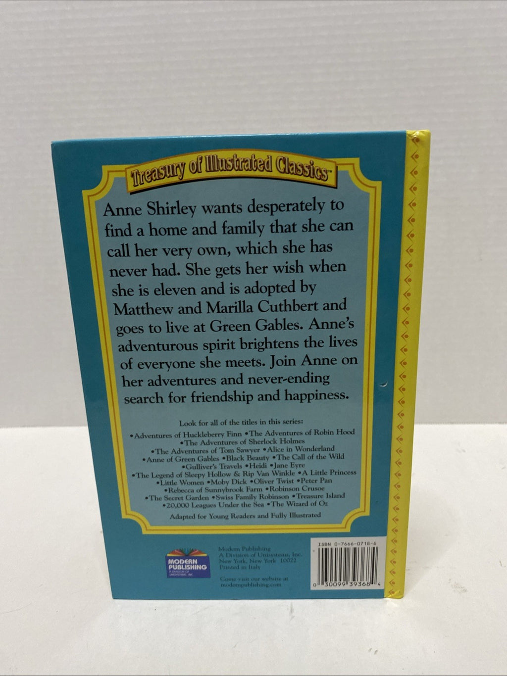 Anne of Green Gables (TREASURY OF ILLUSTRATED CLASSICS) by L. M. Montgomery HC