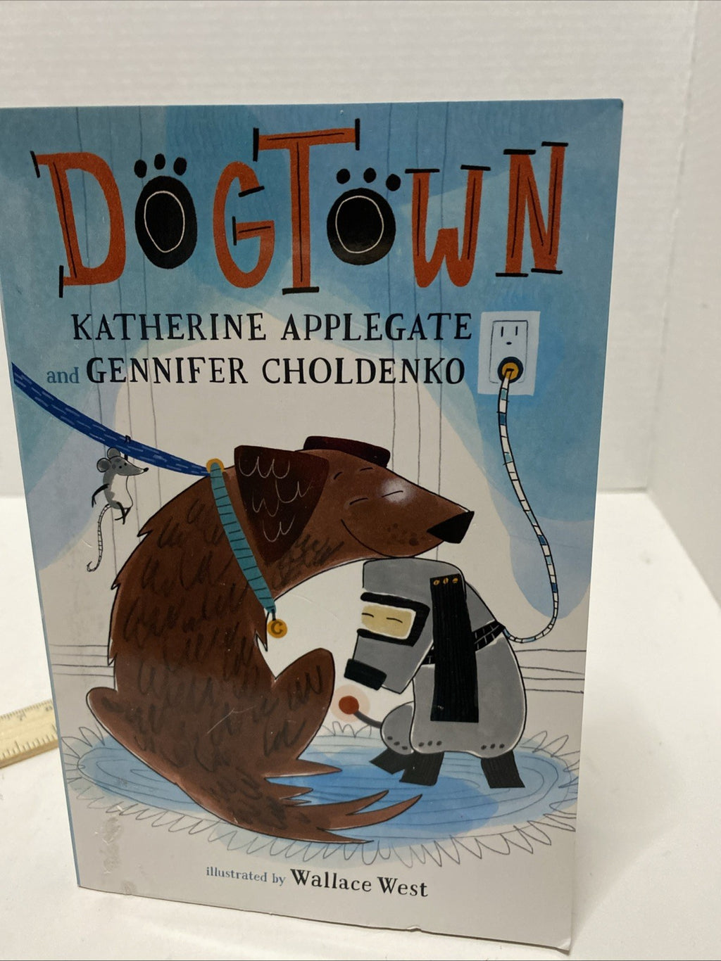 Dogtown Paperback Gennifer, Applegate, Katherine Choldenko