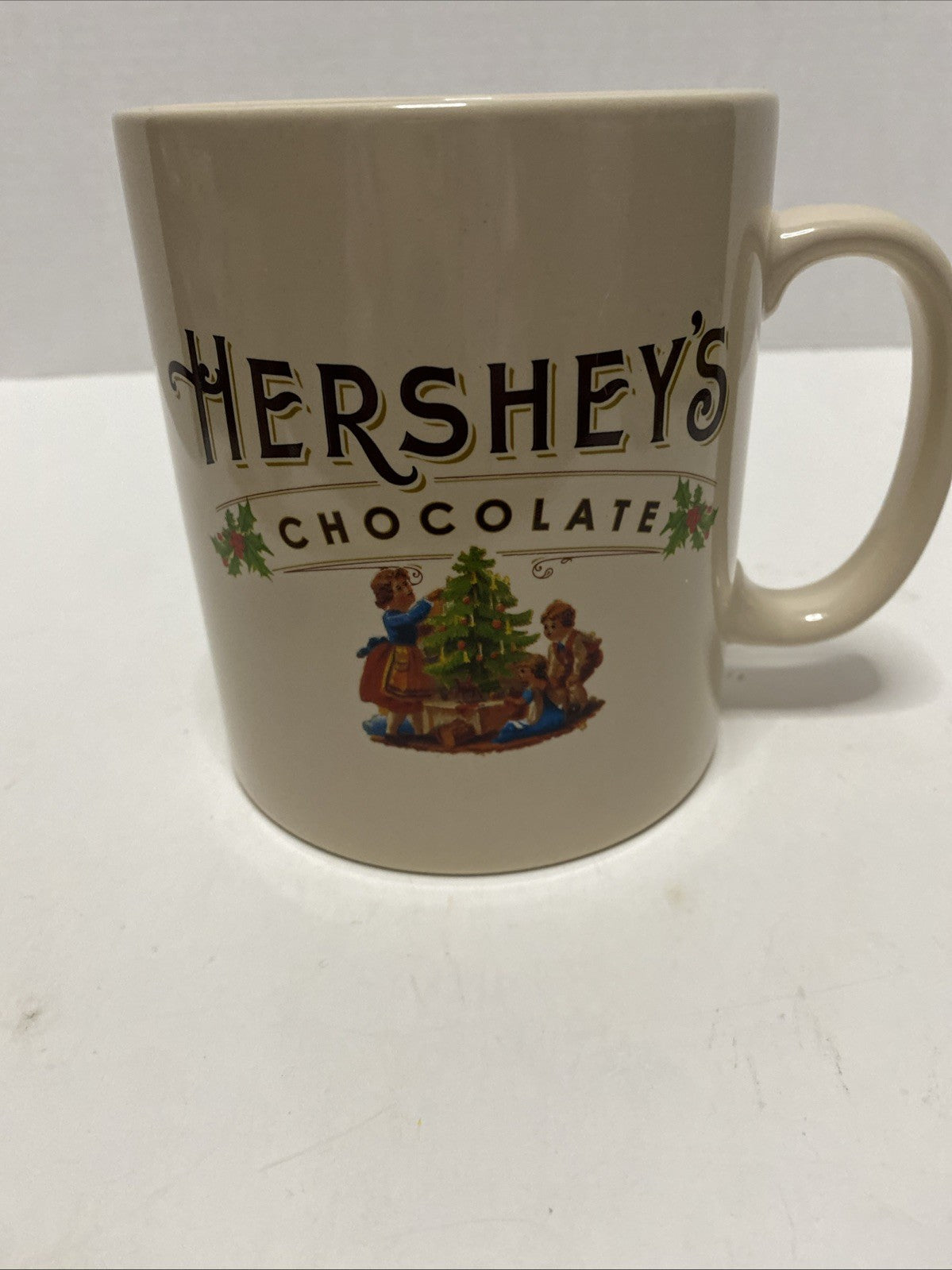 Oversized 28 OZ Hershey's Chocolate Mug Jumbo Large Cup Galerie Christmas Scene