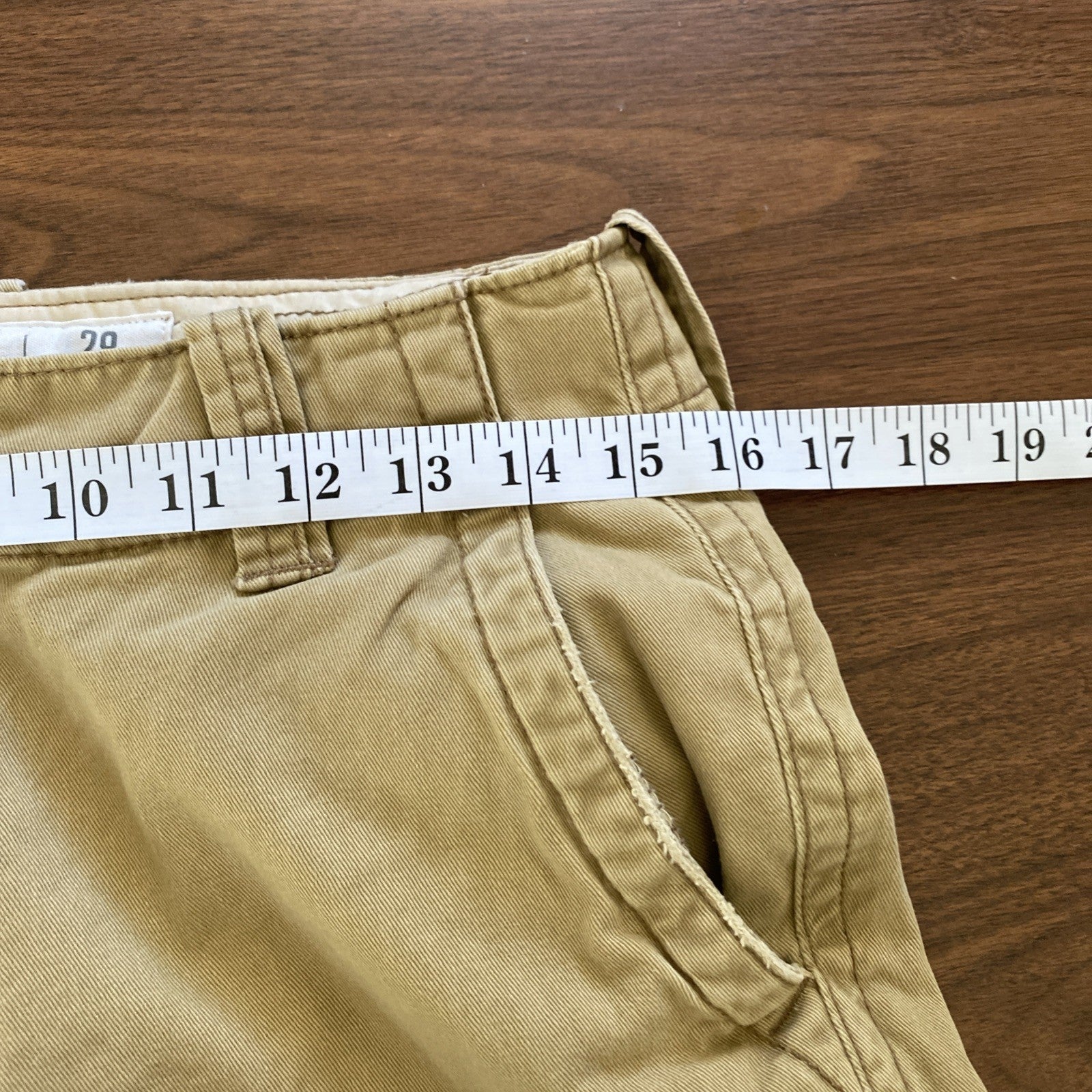 Aeropostale men’s 28 cargo Shorts tan free shipping