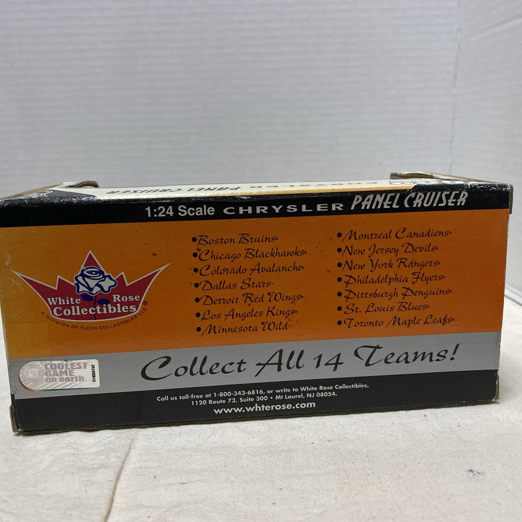2002 White Rose Collectibles Pittsburgh Penguins Chrysler Panel Cruiser 1/24