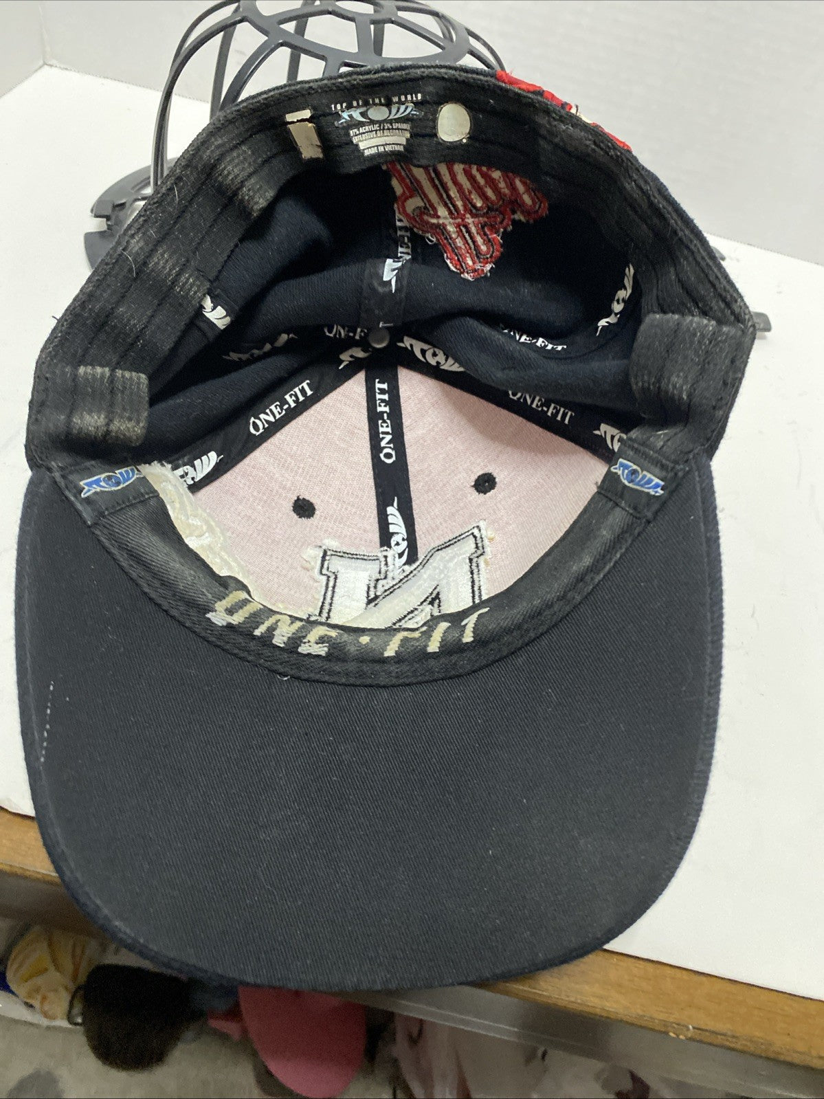 Zephyr Bleck Red Nebraska Cornhuskers Basketball NCAA Men's Cap Hat Size M/L
