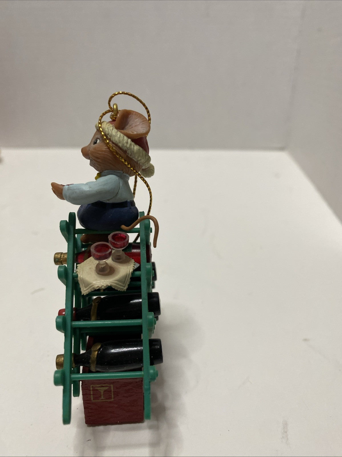 Christmas Traditions Matrix Christmas tree ornament wine rack mouse 1995