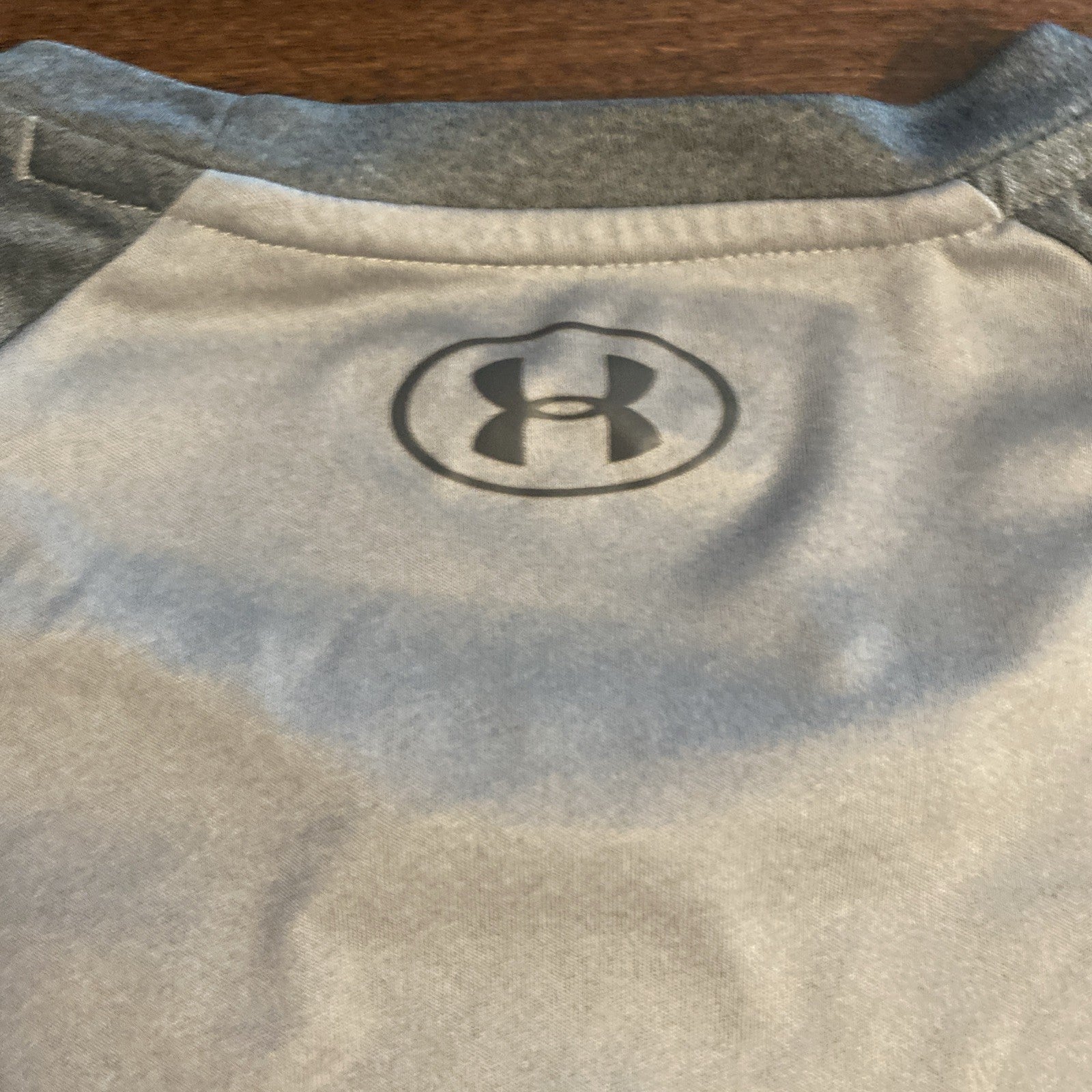 Under Armour extra-large sweat wicking T-shirt short sleeve gray